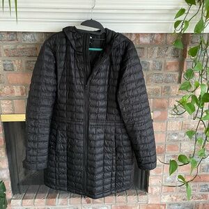 Black North Face women’s down jacket -Large